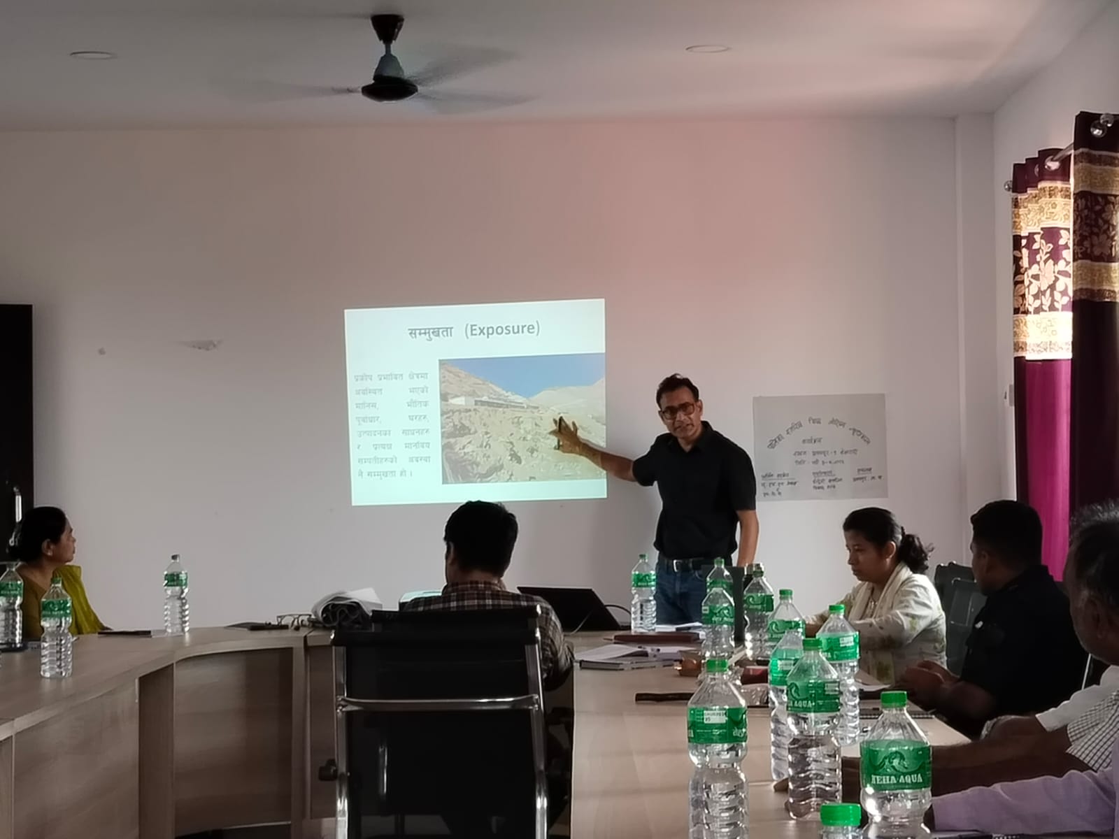 प्रतापपुरमा विपद जोखिम न्युनिकरण बारे सरोकारवालाई अभिमुखिकरण